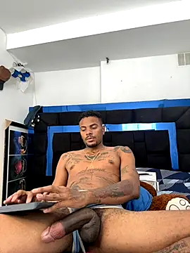 TysonWalkers live sex cam