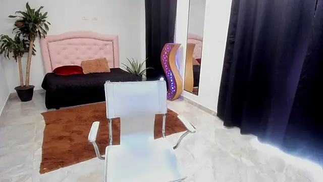 fox_valerie's cam snapshot