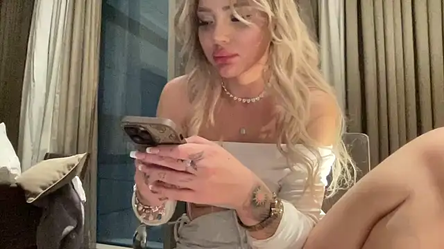 petitebeauty live sex cam