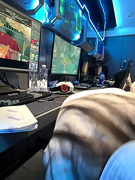 nideanbaby's cam snapshot