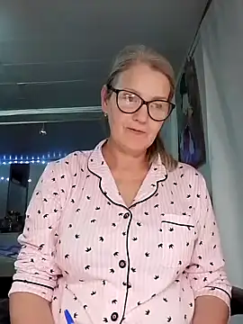 irinamaux live sex cam