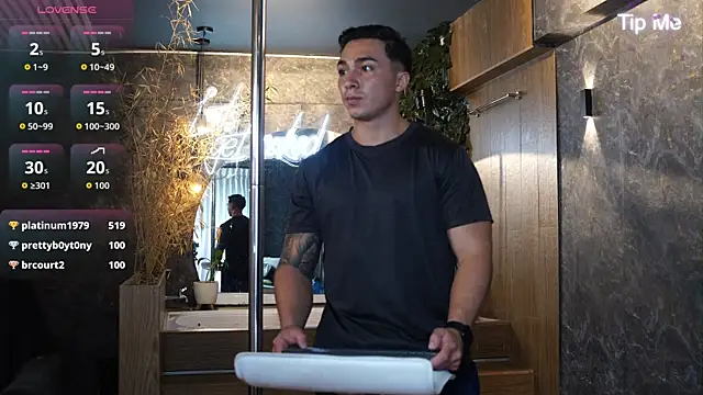 Ryan_Hunt live sex cam