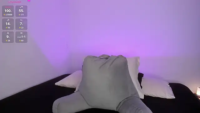 _lucianapalmer's cam snapshot