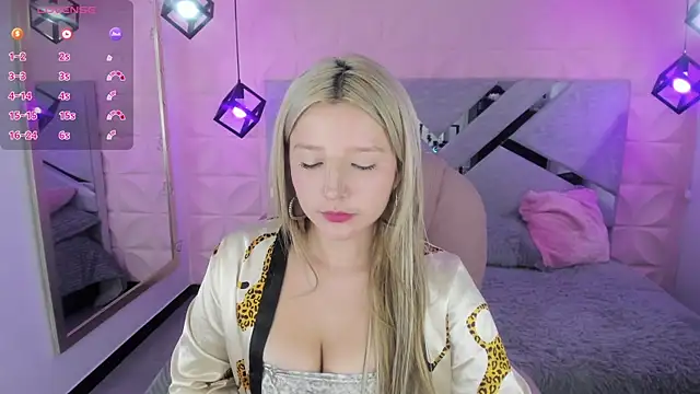 im_angelica's cam snapshot