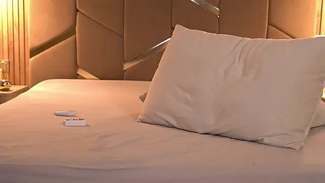 Rina_Babe live sex cam