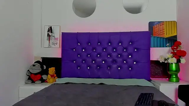 RegannTaylor live sex cam