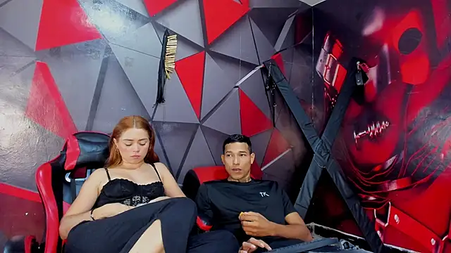 Hana_and_Zeta live sex cam