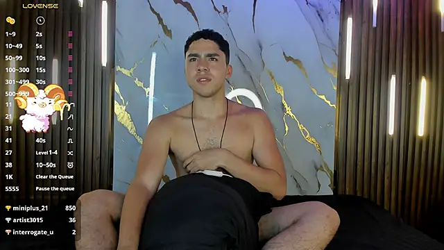 LiamNovak live sex cam