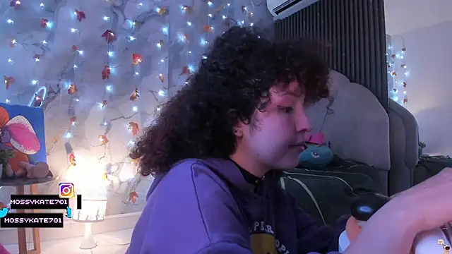 Katemoss70 live sex cam