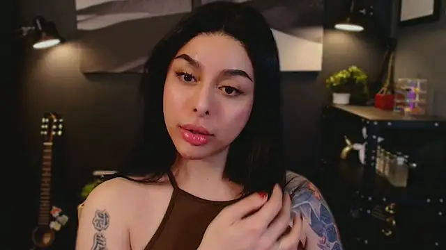 callmeLUNA live sex cam