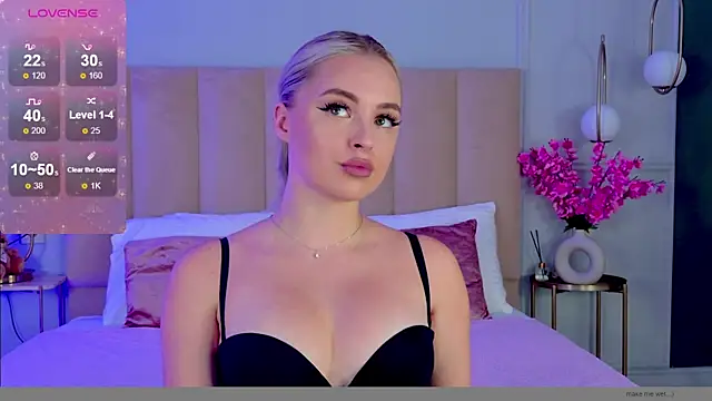 EllyLinn's cam snapshot