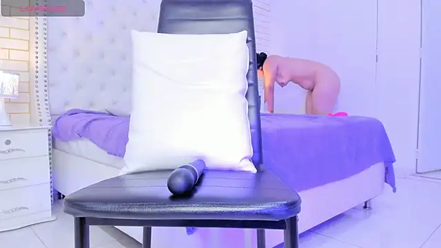 kylie_wilsson's cam snapshot