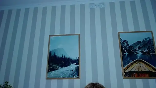 MonaLisaG's cam snapshot