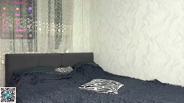 LindyEckland live sex cam