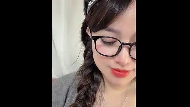 MiCandy-Lovee's cam snapshot