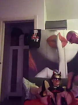 FIAMMAandEROS-SEXart's cam snapshot