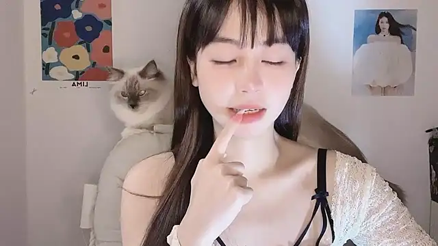 -Hottie's cam snapshot