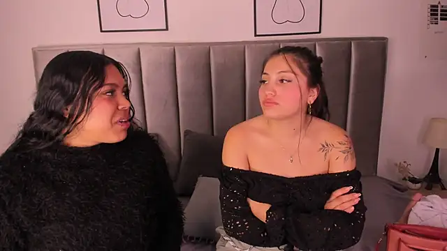 Kyra_Right's cam snapshot