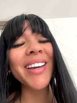 BrendaCrean live sex cam