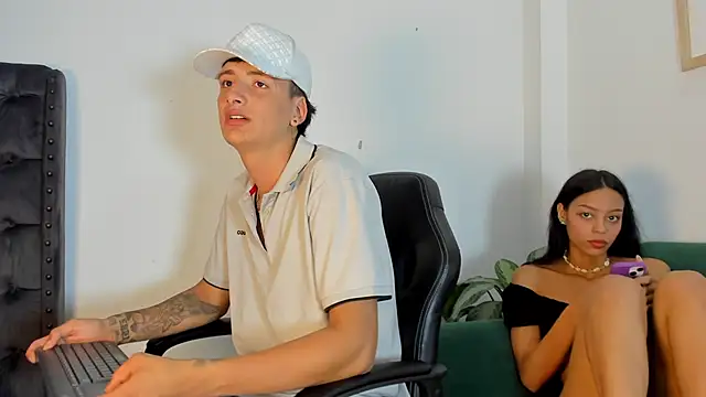 two_milkyway's cam snapshot