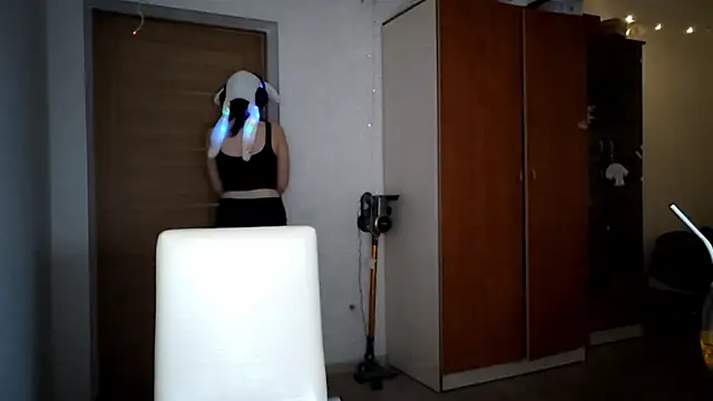 LouiseMarengo's cam snapshot