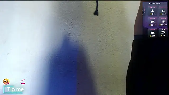 GrayHornyX live sex cam