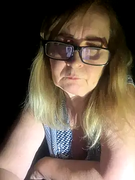 Irina2909@xh live sex cam