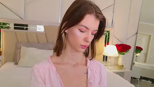 MeganMour live sex cam