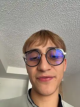 Mr_evan1's cam snapshot