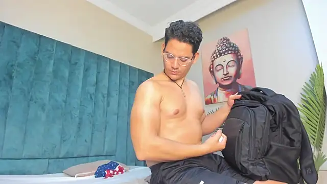 DhannLee's cam snapshot