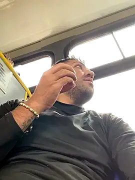 JuanZapata33 live sex cam