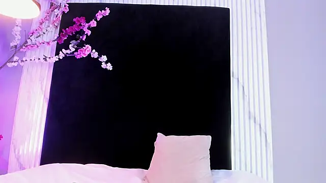 arya_alaya_cr's cam snapshot