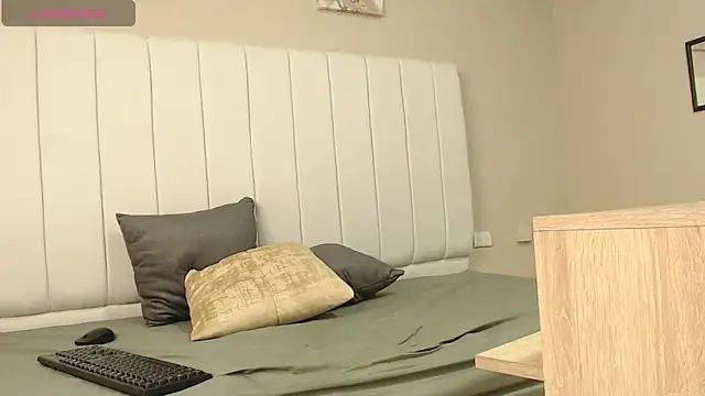 alice_will1's cam snapshot