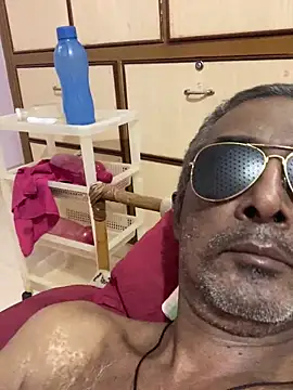 Lookin4Kinky_Partner's cam snapshot