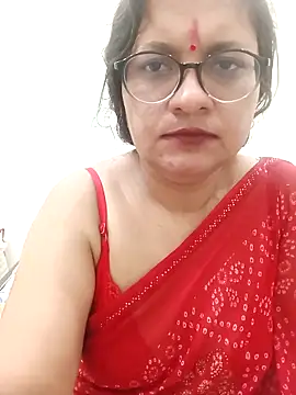 Mahira_sharma01's cam snapshot