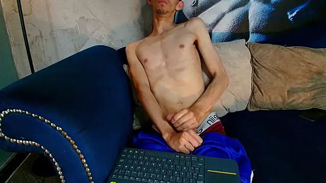 ZyroNight's cam snapshot