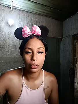 Fernanda30 live sex cam