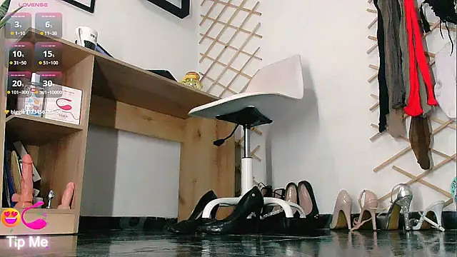 myla_sarah's cam snapshot