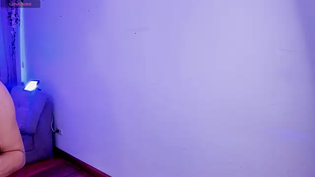 Mayajhons's cam snapshot