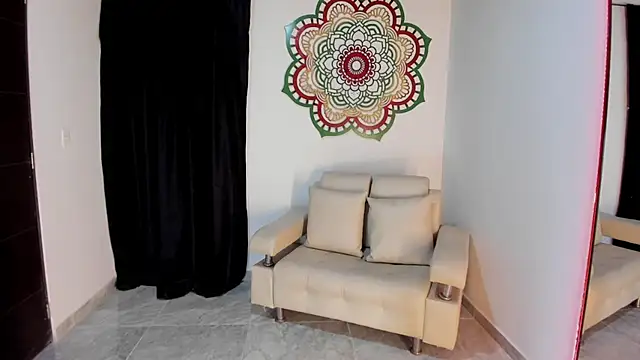 Candy_fox_19's cam snapshot