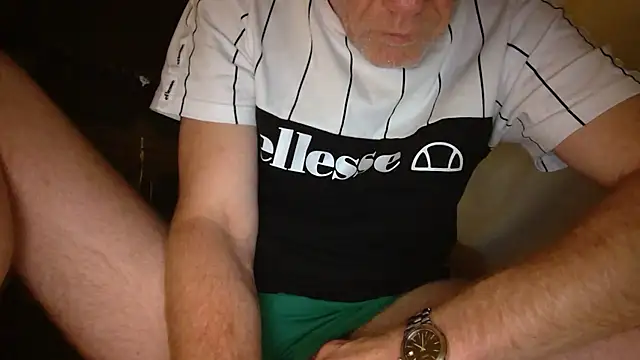 Hardwarelane67's cam snapshot