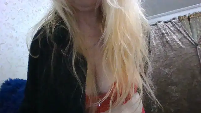 CarlyTreat live sex cam