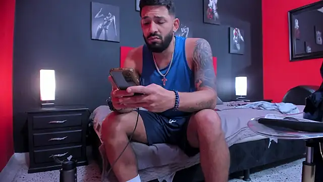 Thiagogomez live sex cam