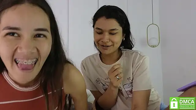 sexychanell_18's cam snapshot