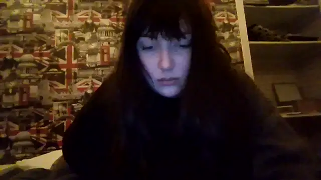 Lynylou live sex cam