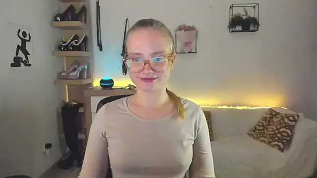 NancyHottie's cam snapshot