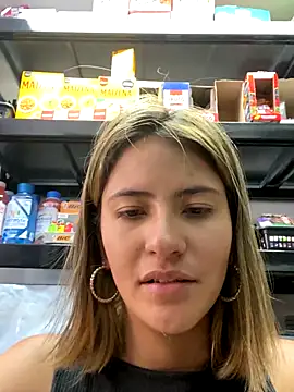 Andrea_19blonde's cam snapshot