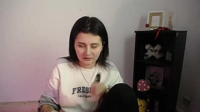 Katrin_kiss_'s cam snapshot