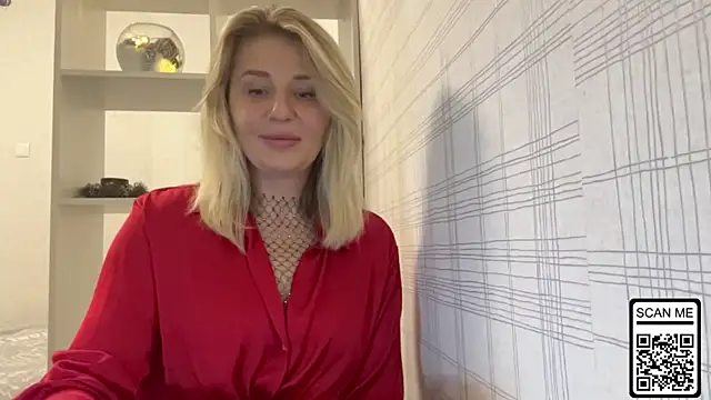 Blondie_xoxoxo's cam snapshot