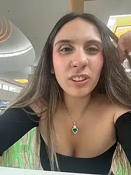 sarah_honey__'s cam snapshot